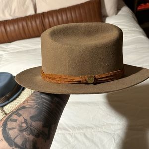 Men’s two roads hat